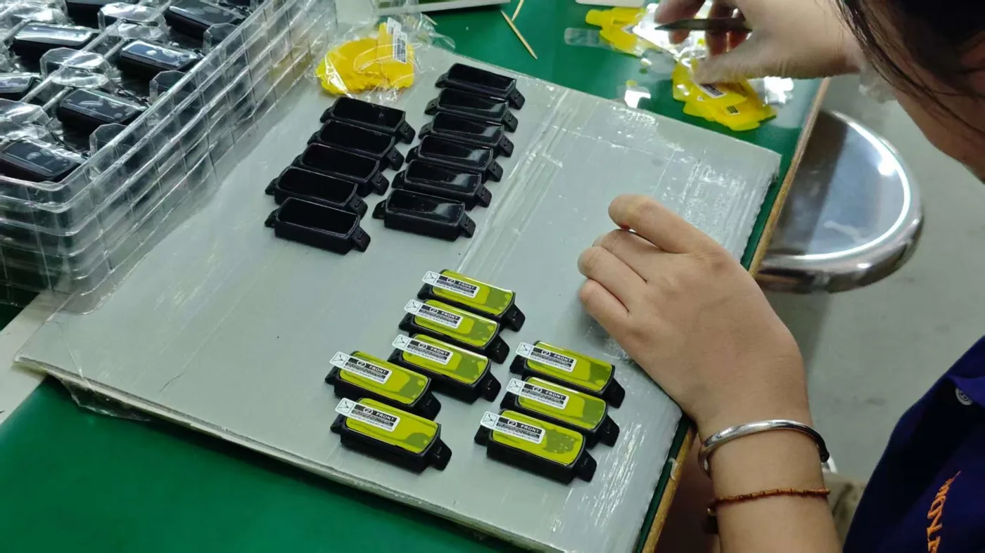Cleaning and packing station for finished smartwatches